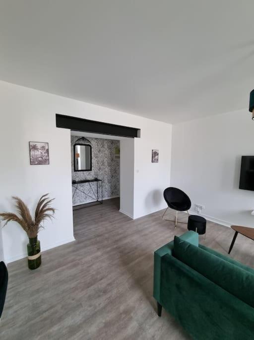 Appartement Jungle- Hypercentre -Charleville Esterno foto